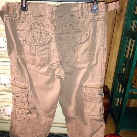 womens cargo shorts - Picture 7 of 8